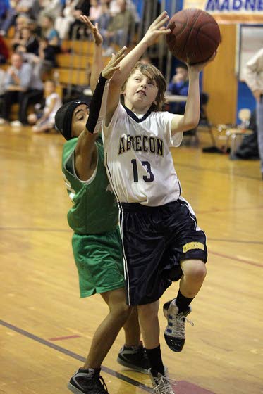 Smaller players, big skills and thrills at Marsh Madness basketball tourney