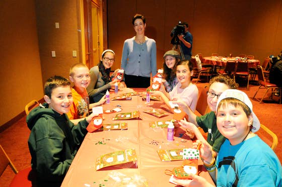 Northfield Jewish youth bring  good deeds of Christmas gifts