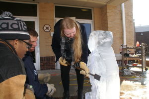 cape f20 Kaitlin_carving 114565260.jpg