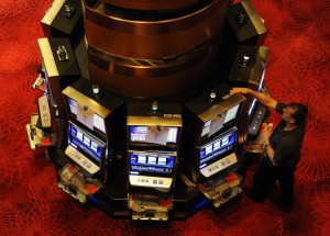TR revel slots B103733105.jpg
