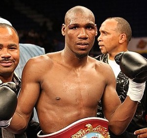 Manager: Boxer Williams paralyzed in crash