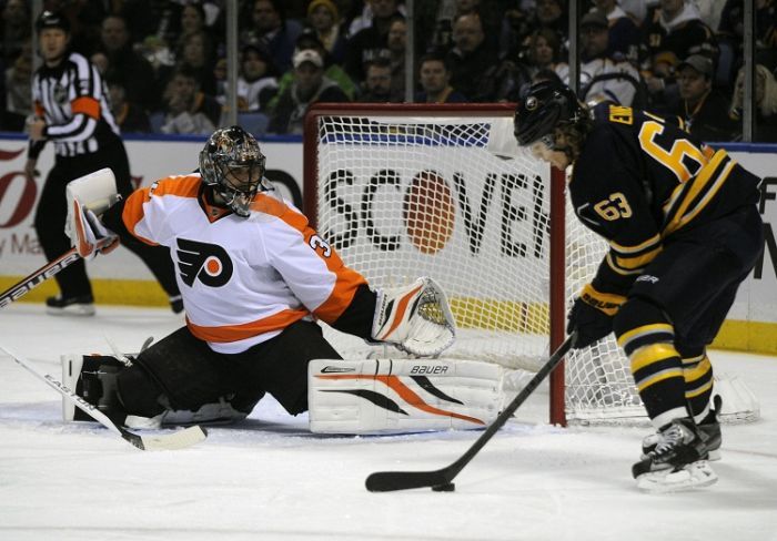 Flyers photo