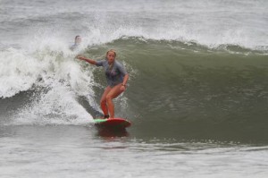 Surf's up: 4 teams advance in all-female event