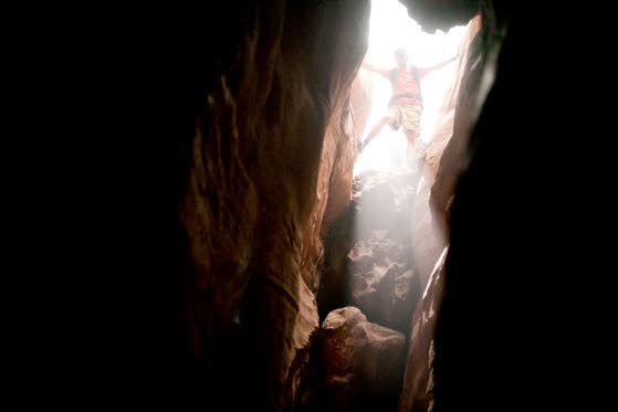 '127 Hours' chronicles agonizing survival triumph