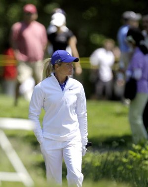 LPGA embracing tweets as instant links to fans