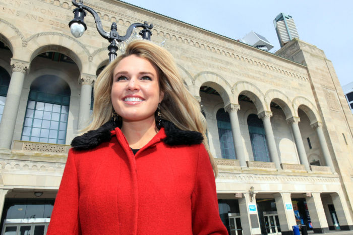 MISS AMERICA RETURNS