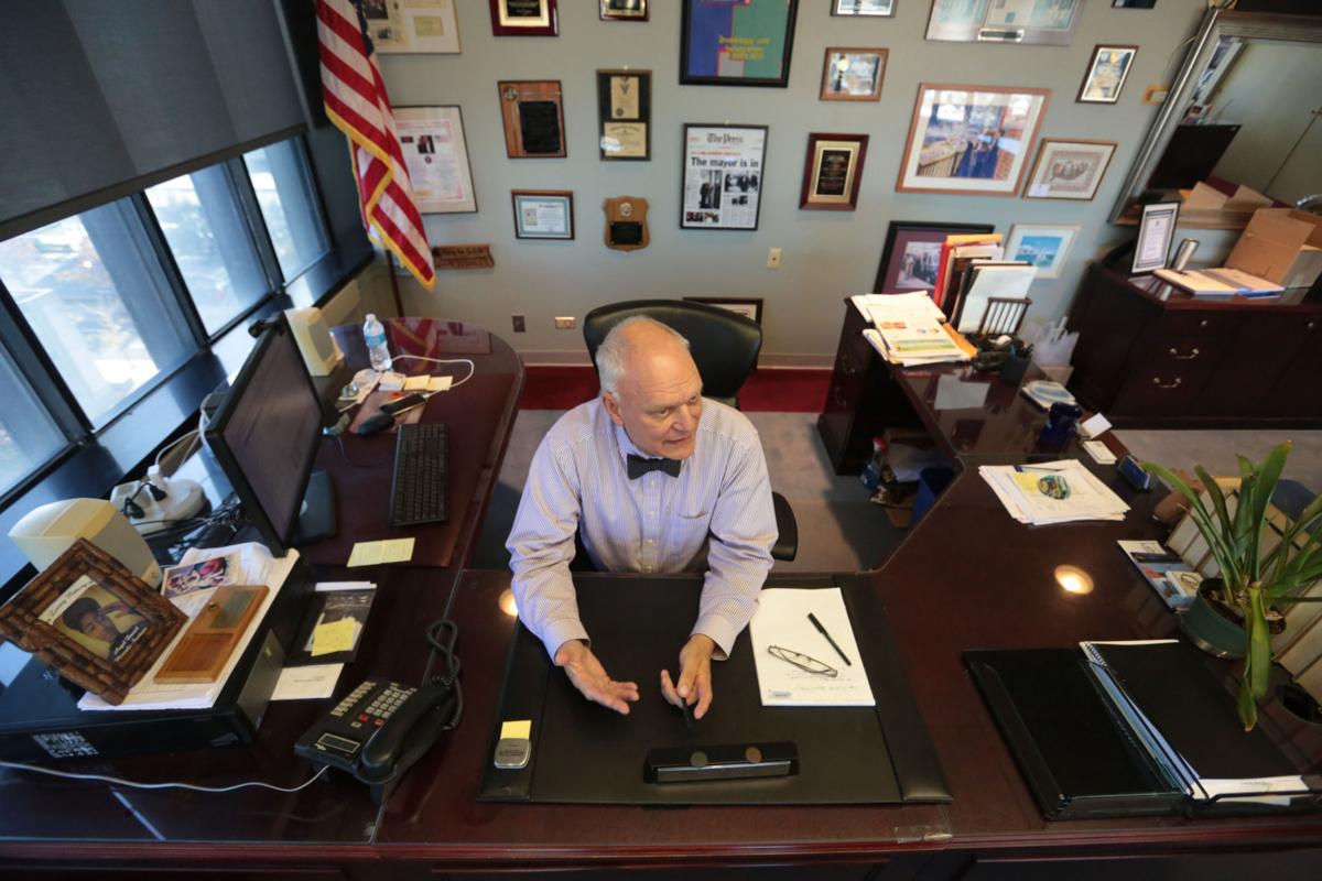 Shadowing Mayor Guardian