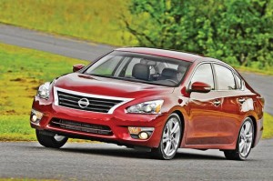 2013 Nissan Altima: All-New Sedan Earns 38 mpg
