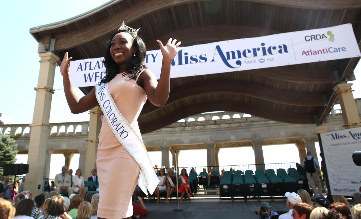 a31 miss a arrival ceremony29.JPG