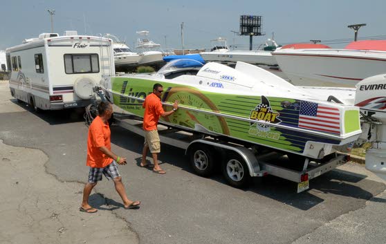 EHT, Northfield men racing closer to speedboat title