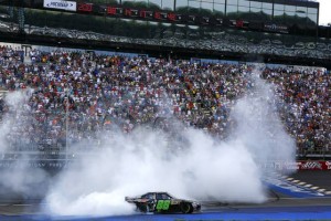 Earnhardt Jr. ends four-year victory drought