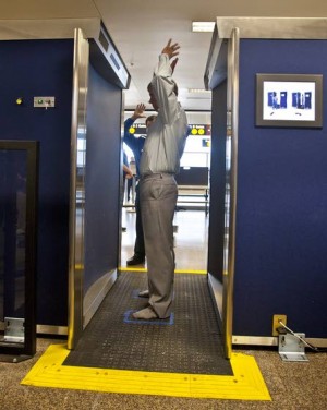 Airport body scanners: Questions and answers