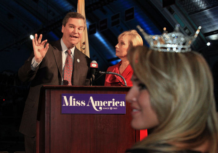 MISS AMERICA RETURNS