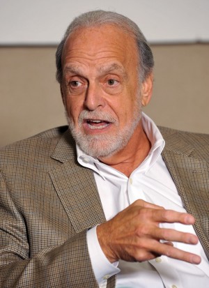 Dennis Levinson79972427.jpg