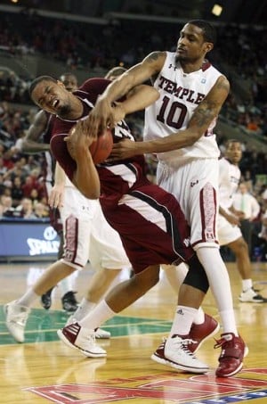 Temple tumbles hard: UMass beats top seed