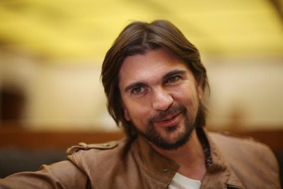 Colombian superstar Juanes writes 1st book