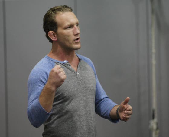 UFC star Gray Maynard to Egg Harbor Township students: Nutrition is key, not supplements