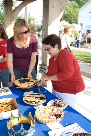 Hammonton kicks off 2010 Farmer's Market