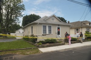 House explode2