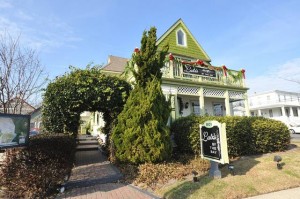 Latz's by the Bay charms with its cuisine and elegant decor