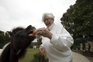 Senior living centers now accepting more pets