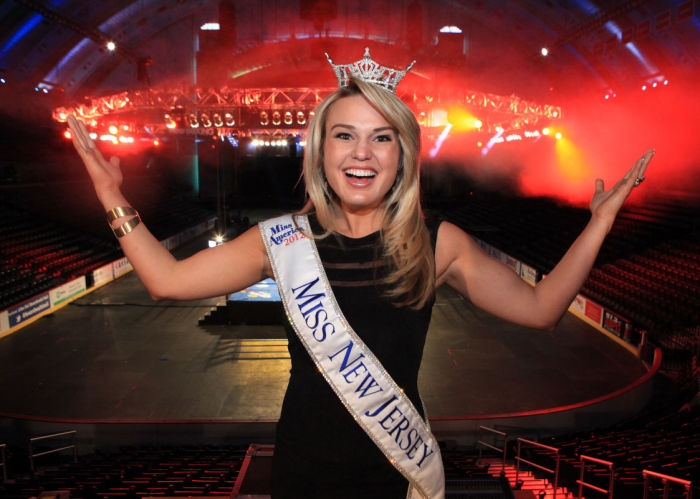 MISS AMERICA RETURNS