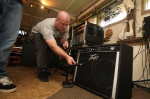 Live music, studio soundMays Landing company offers musicians a cheaper way  to cut a  quality disc while keeping the energy  of a live  performance