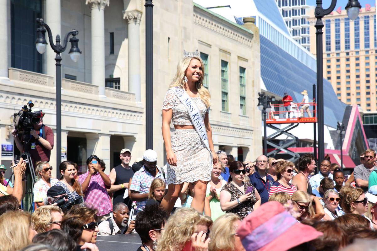 a31 miss a arrival ceremony41.JPG