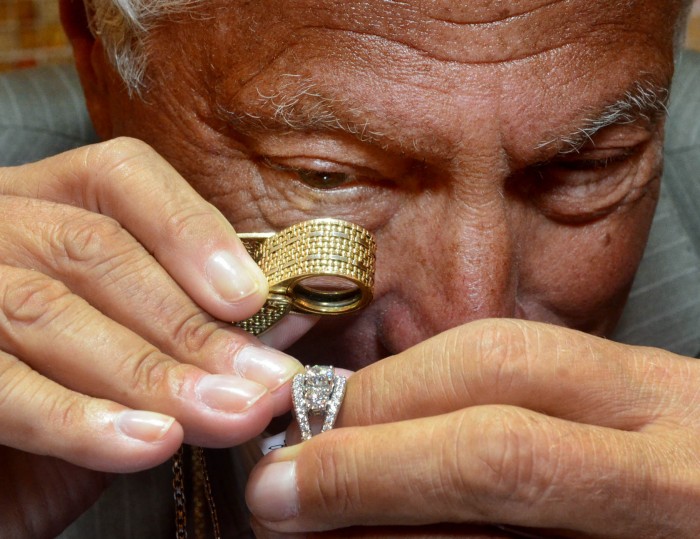 bernie robbins jewelers