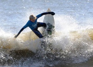 Winter coats and wet suits as high schools battle for conference title