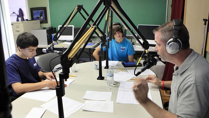 ITS RADIO REVIVAL