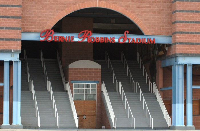 bernie robbins