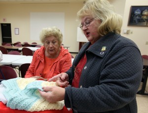 egap n14 knitting 112584301.jpg