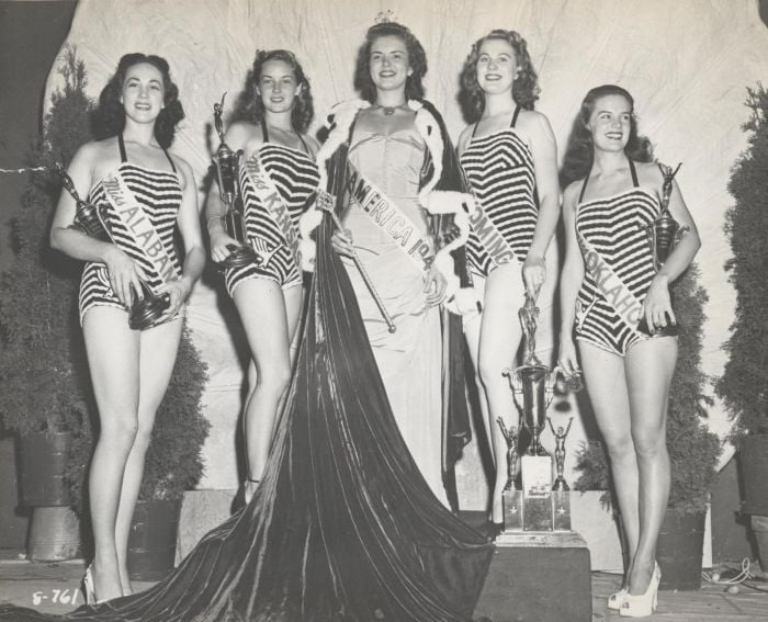 Miss America Photo 1921 - 1996 