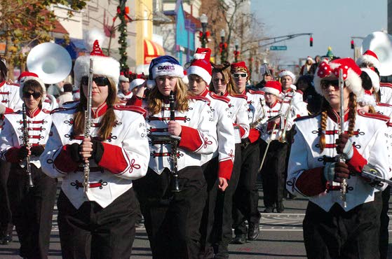 A holiday parade, ballet and a performance by Babyface highlight events At The Shore Today