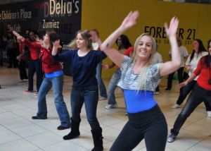 Linwood zumba instructor brings dance flash mob to Hamilton Mall