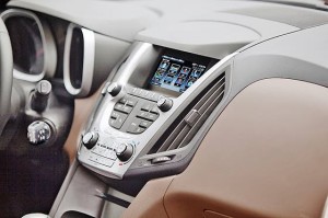 Chevy's Popular Equinox Crossover Gets New V-6
