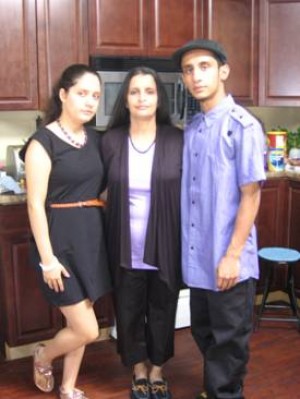 Nilofer Ramirez, mom center, Missy and Andrew