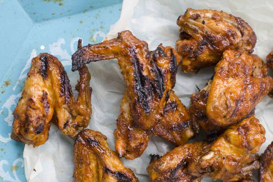 Give Dad the gift of great-tasting wings, without the work