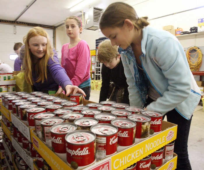 LT School Food Program95927506.jpg