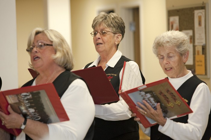 dbml n14 seven mile singers112602012.jpg