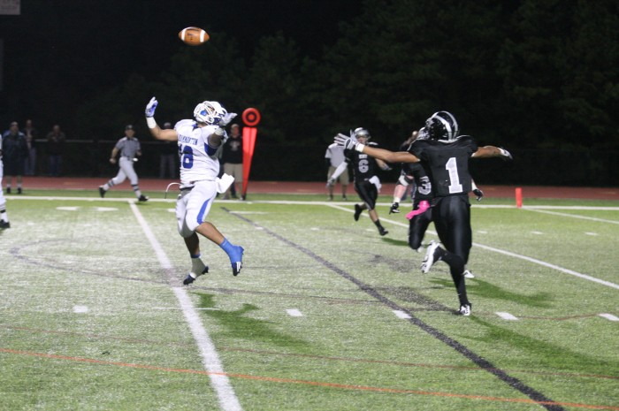 Egg Harbor Township vs Hammonton Football 90467.JPG