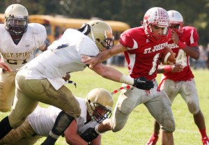 St. Joseph's diminutive QB plays big role in win