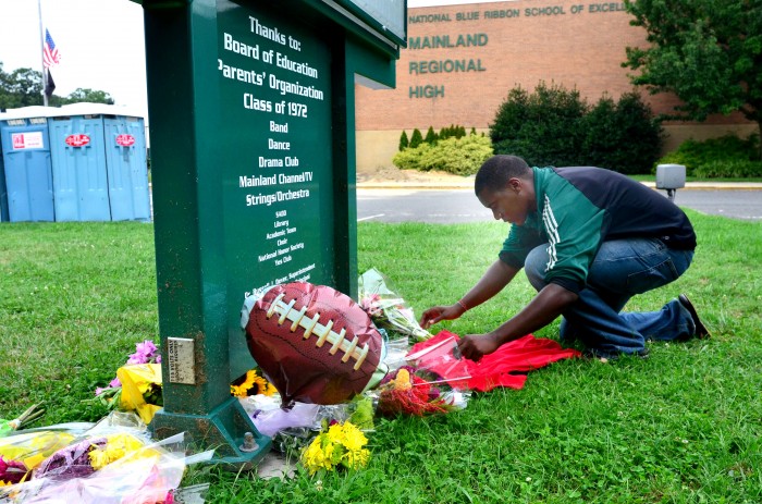 mainland deaths vigil