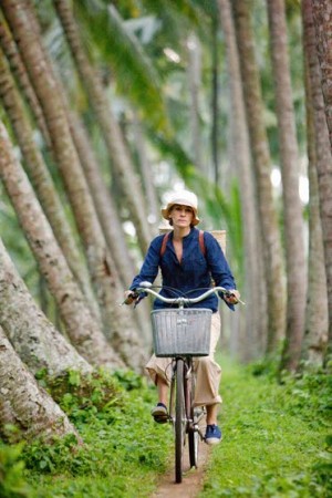 Sneak preview of Julia Roberts' 'Eat Pray Love' offers a glimpse of exotic locales