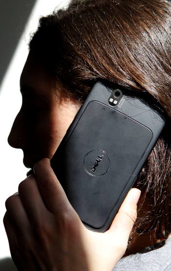 Tech Review: Dell Streak an awkward phone, a so-so tablet