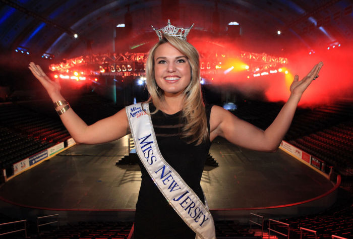 MISS AMERICA RETURNS