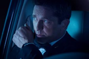 Gerard Butler falls (again)