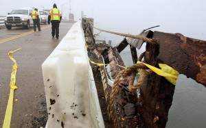 Bridge Crash Folo
