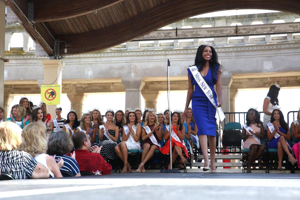 a31 miss a arrival ceremony57.JPG